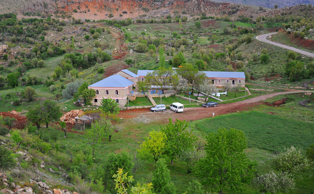 Nemrut Kervansaray Hotel Karadut  Exterior foto